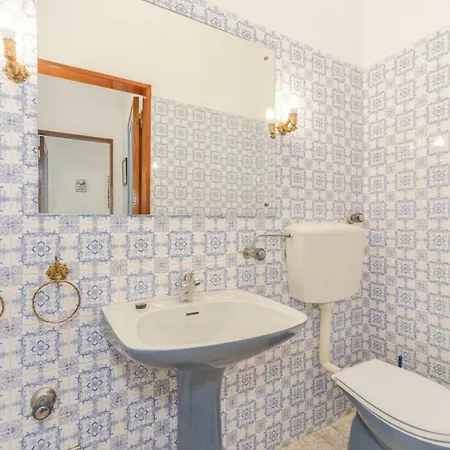 Cascais, Cozy Holiday Villa - Best Value Cascais