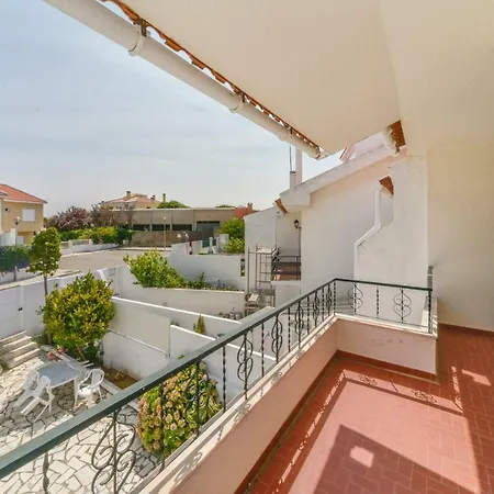Cascais, Cozy Holiday Villa - Best Value *